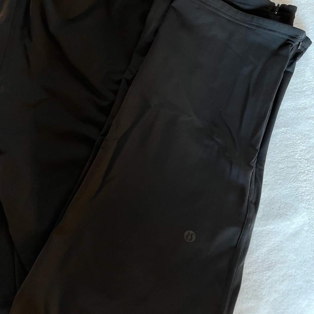 LULULEMON SWEATPANTS